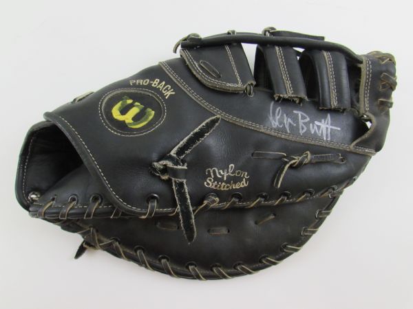 1989-90 George Brett Game-Used Autographed Glove