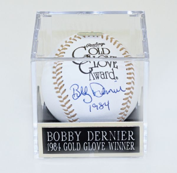 Bob Denier Single Signed Gold Glove Ball 