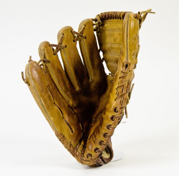 Paul Splittorff Game Used Signed Glove
