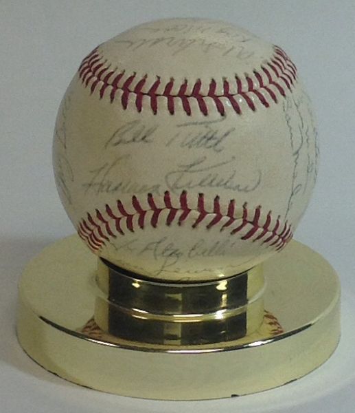 1961 Minnesota Twins Team Signed Baseball (27 Sigs) 1st season in Minnesota