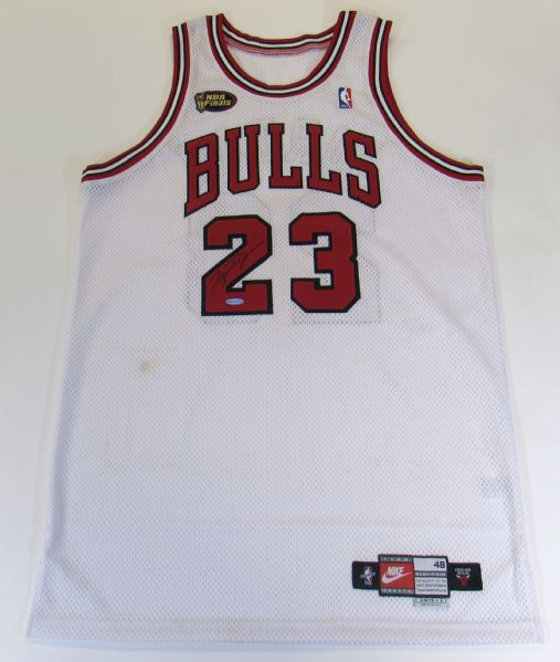 Michael Jordan Game Issued Signed Finals Jersey (UDA)