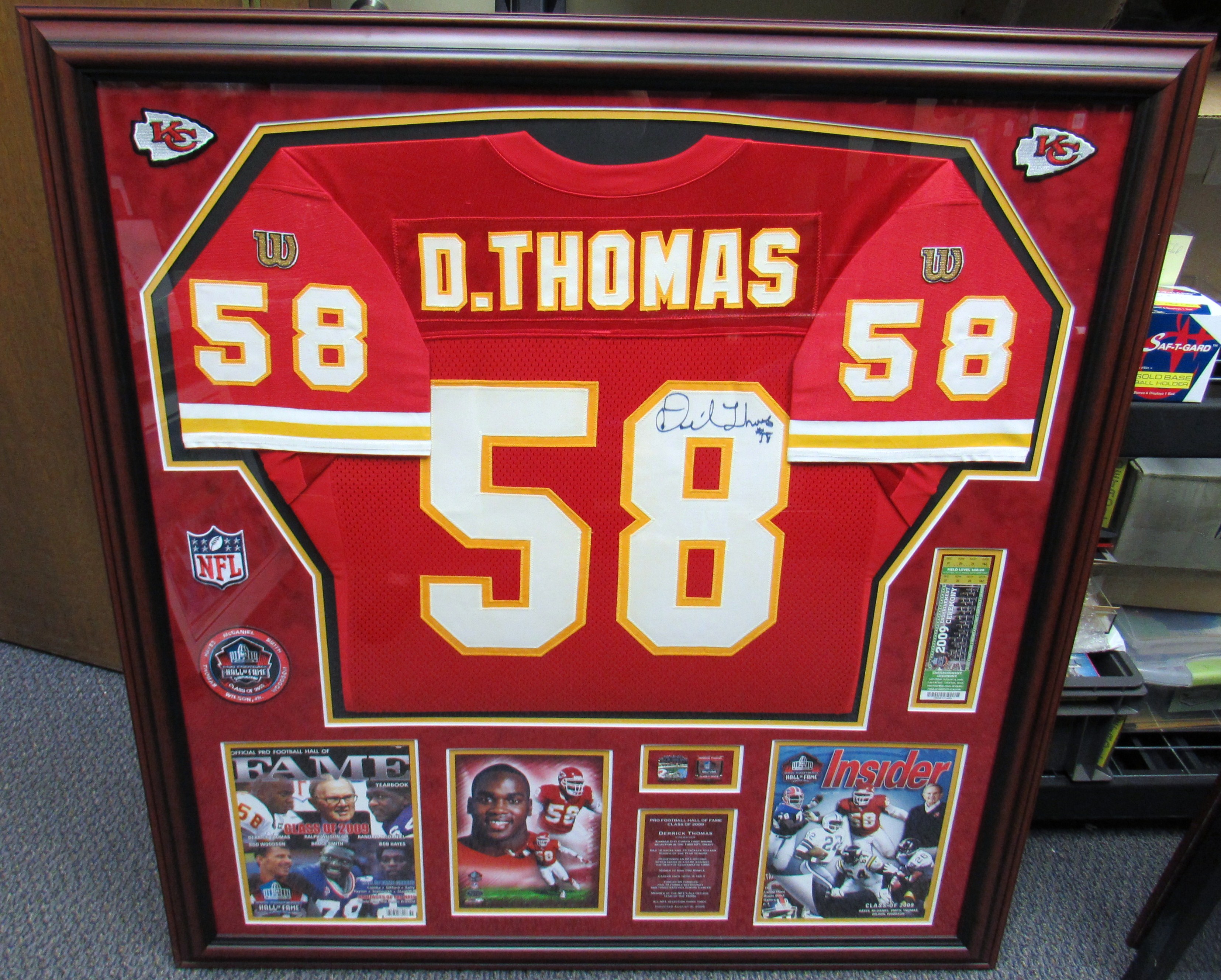 derrick thomas autographed jersey