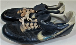 Mid-1980's Dwight (Doc) Gooden GU Signed Cleats
