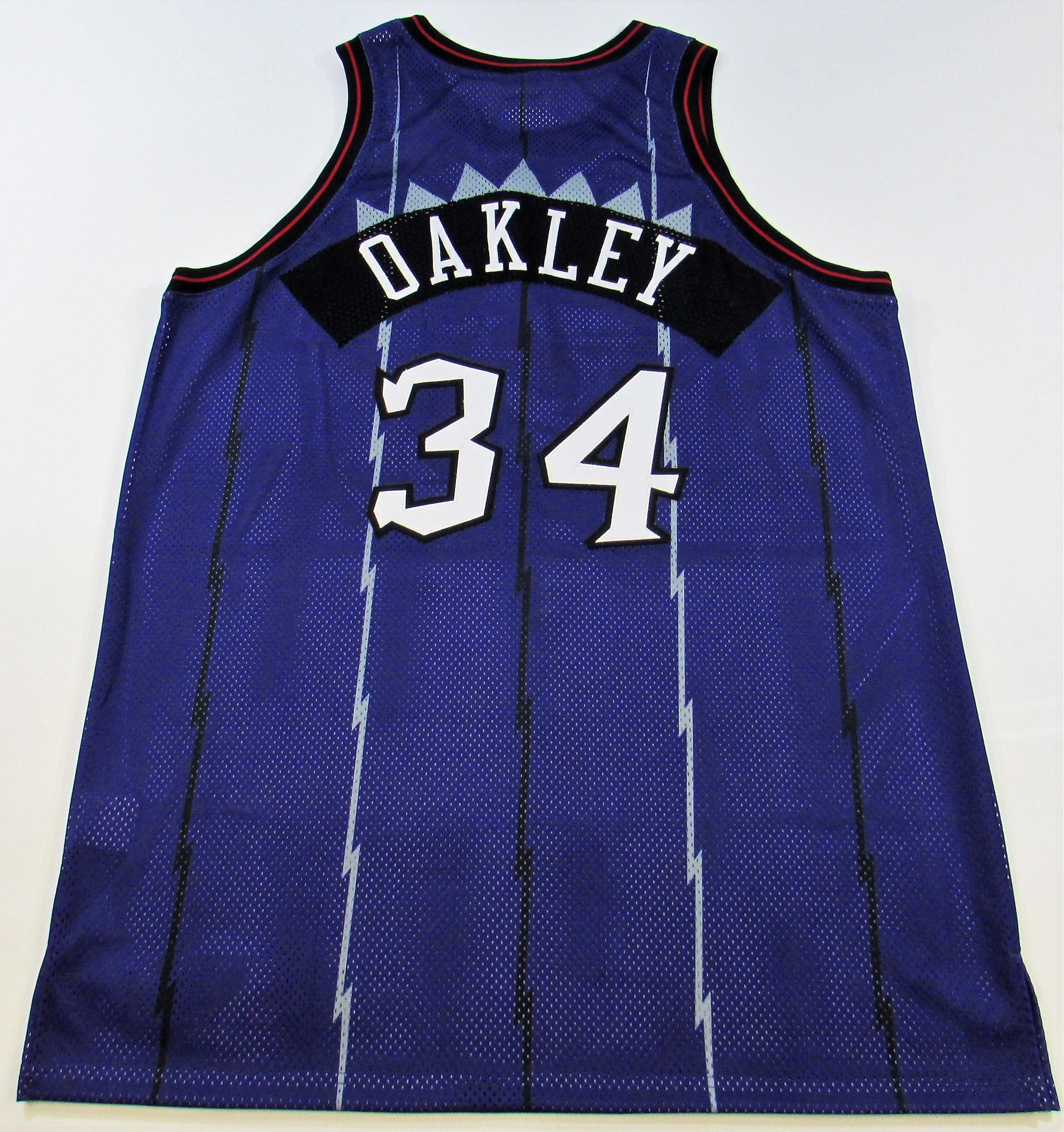 Lot Detail 1998 99 Charles Oakley Game Worn Toronto Raptors Jersey
