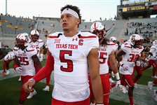 2016 Patrick Mahomes Jr. Game Worn Cleats