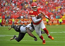 Patrick Mahomes Game Used & Signed 2019 Cleats - JSA