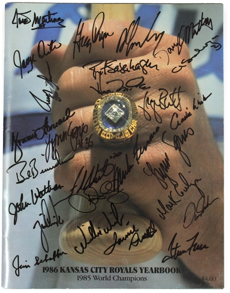 Kansas City Royals 1986 Program Signed by 26 Players - Brett - JSA